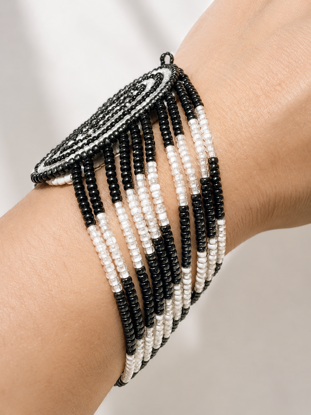 Black and Clear beaded ring bracelet